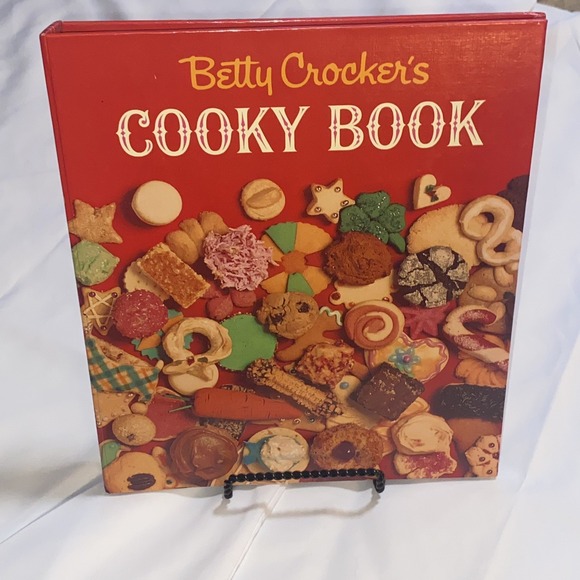 Other - Betty‎ Crocker's Cooky Book Recipes Cookbook Hardcover 2002 Vintage Illustrated